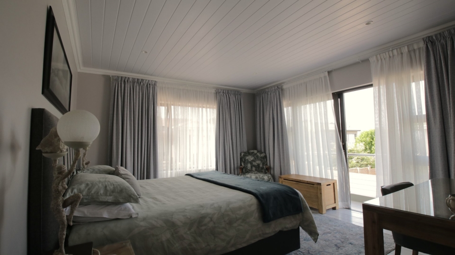 5 Bedroom Property for Sale in Dana Bay Western Cape